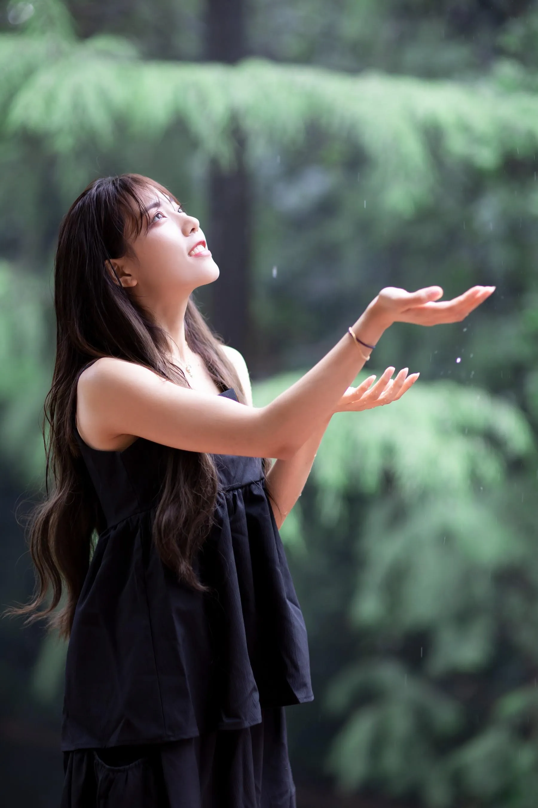 [艺图语] 2022.06.27 透明伞 沐菡 [26P]插图5